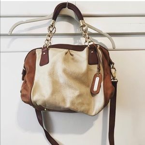 Hand/shoulder bag
